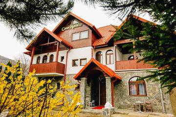 Фотографии Гостевой дом Casa Natalia Boutique Villa г. Синая (Румыния) №3 Фото Гостевой дом Casa Natalia Boutique Villa г. Синая 3