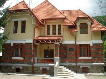 Фотографии Гостевой дом Luxury rooms International Sinaia г. Синая (Румыния) №1 Фото Гостевой дом Luxury rooms International Sinaia г. Синая 1