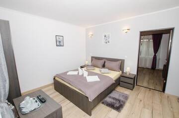 Фото номера Люкс с видом на горы Проживание в семье Chez Marcel Sinaia г. Синая 3