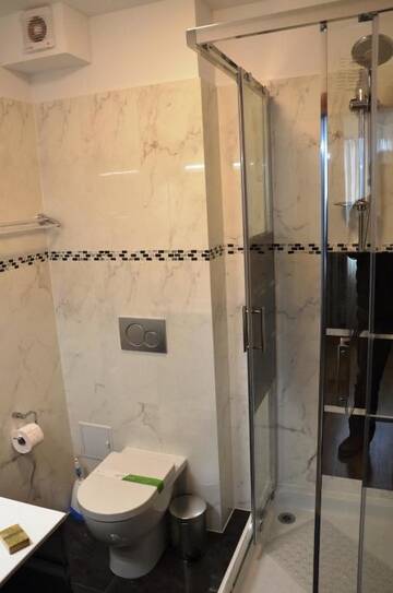 Фото номера Двухместный номер с 1 кроватью и видом на горы Гостевой дом Casa Tibi - Sinaia г. Синая 6