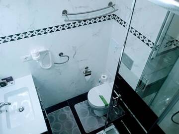 Фото номера Двухместный номер с 1 кроватью и видом на горы Гостевой дом Casa Tibi - Sinaia г. Синая 3