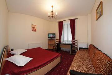 Фото номера Улучшенный двухместный номер с 1 кроватью Отель Hotel Stavilar г. Синая 8