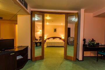 Фото номера Люкс с видом на горы Отель Hotel Mara г. Синая 3