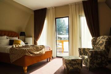 Фото номера Двухместный номер Делюкс с 1 кроватью Гостевой дом Oblique - Forest &amp; Spa г. Синая 6