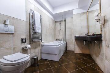 Фото номера Представительский люкс с видом на горы Отель Hotel Pestera Cota 1610 г. Синая 2