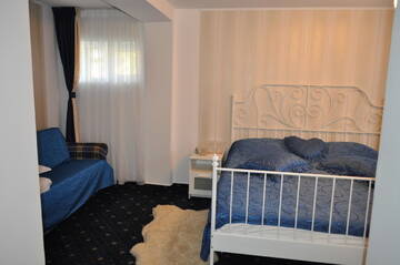 Фото номера Трехместный номер с ванной комнатой Отель Hotel Green Palace г. Синая 6
