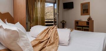Фото номера Двухместный номер с 1 кроватью и балконом Отель Hotel Riviera г. Синая 5