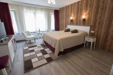 Фото номера Двухместный номер Делюкс с 1 кроватью Гостевой дом Pensiunea Carmen`s Mansion B г. Синая 4