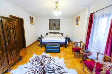 Фото номера Номер с кроватью размера «king-size» и балконом Гостевой дом Casa Natalia Boutique Villa г. Синая 4