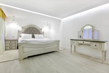 Фото номера Улучшенный двухместный номер с 1 кроватью Отель Excelsior Boutique Hotel Sinaia г. Синая 7