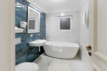 Фото номера Улучшенный двухместный номер с 1 кроватью Отель Excelsior Boutique Hotel Sinaia г. Синая 9