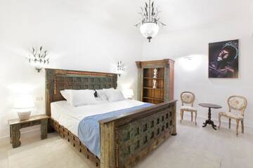 Фото номера Улучшенный двухместный номер с 1 кроватью Отель Excelsior Boutique Hotel Sinaia г. Синая 4