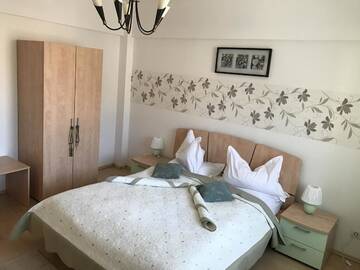 Фото номера Апартаменты Делюкс Апарт-отели Wolfs Haus г. Синая 28