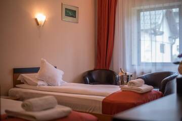 Фото номера Двухместный номер с 1 кроватью или 2 отдельными кроватями Отель Hotel Marami г. Синая 35