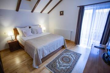 Фото номера Апартаменты с 2 спальнями - Мансарда Гостевой дом Pension Carmen`s Mansion A г. Синая 9