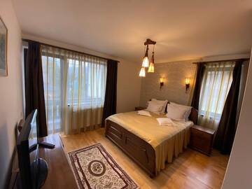 Фото номера Апартаменты с 2 спальнями - первый этаж Гостевой дом Pension Carmen`s Mansion A г. Синая 2